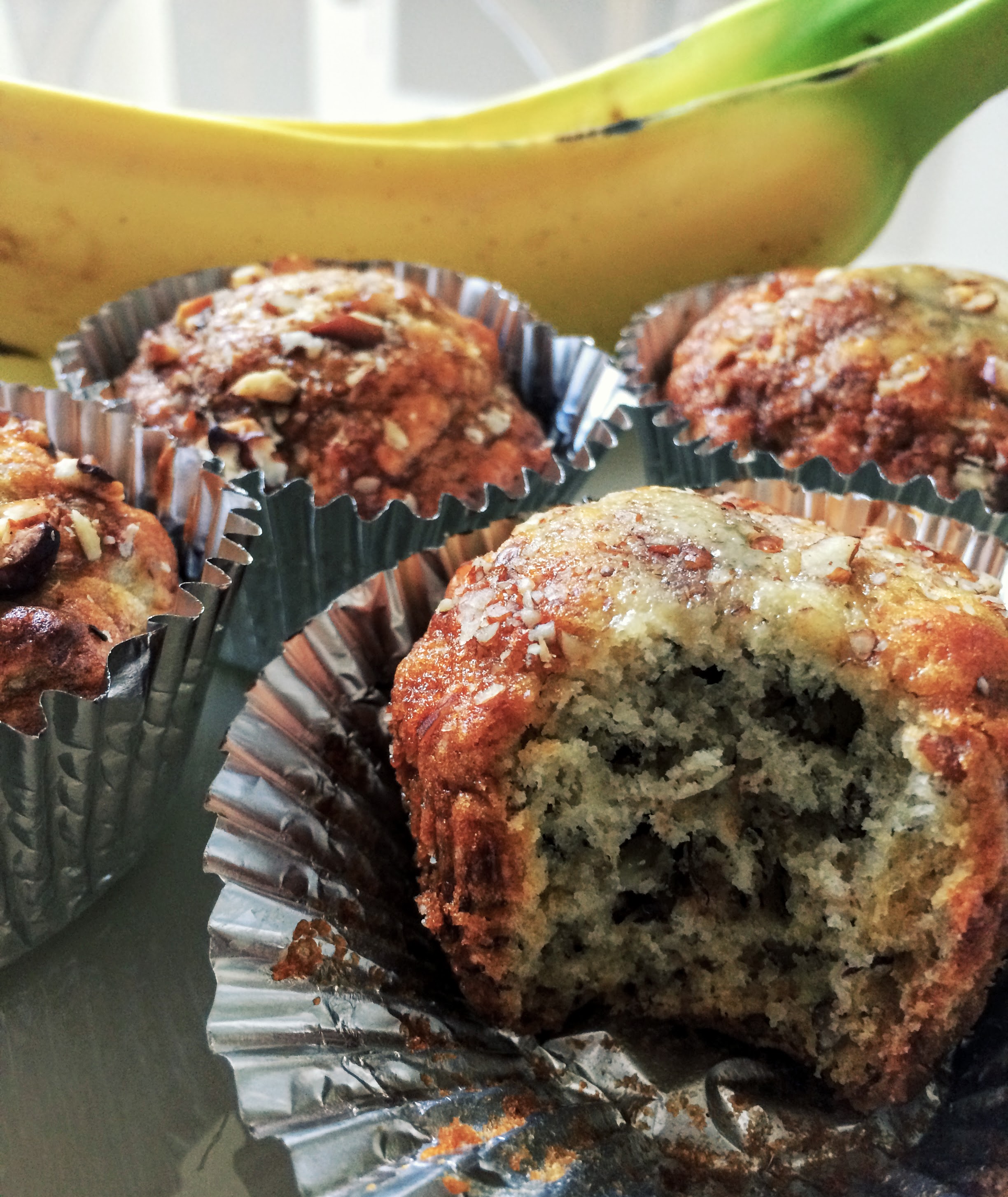The World’s Best Banana Nut Muffins! – Flunking Family